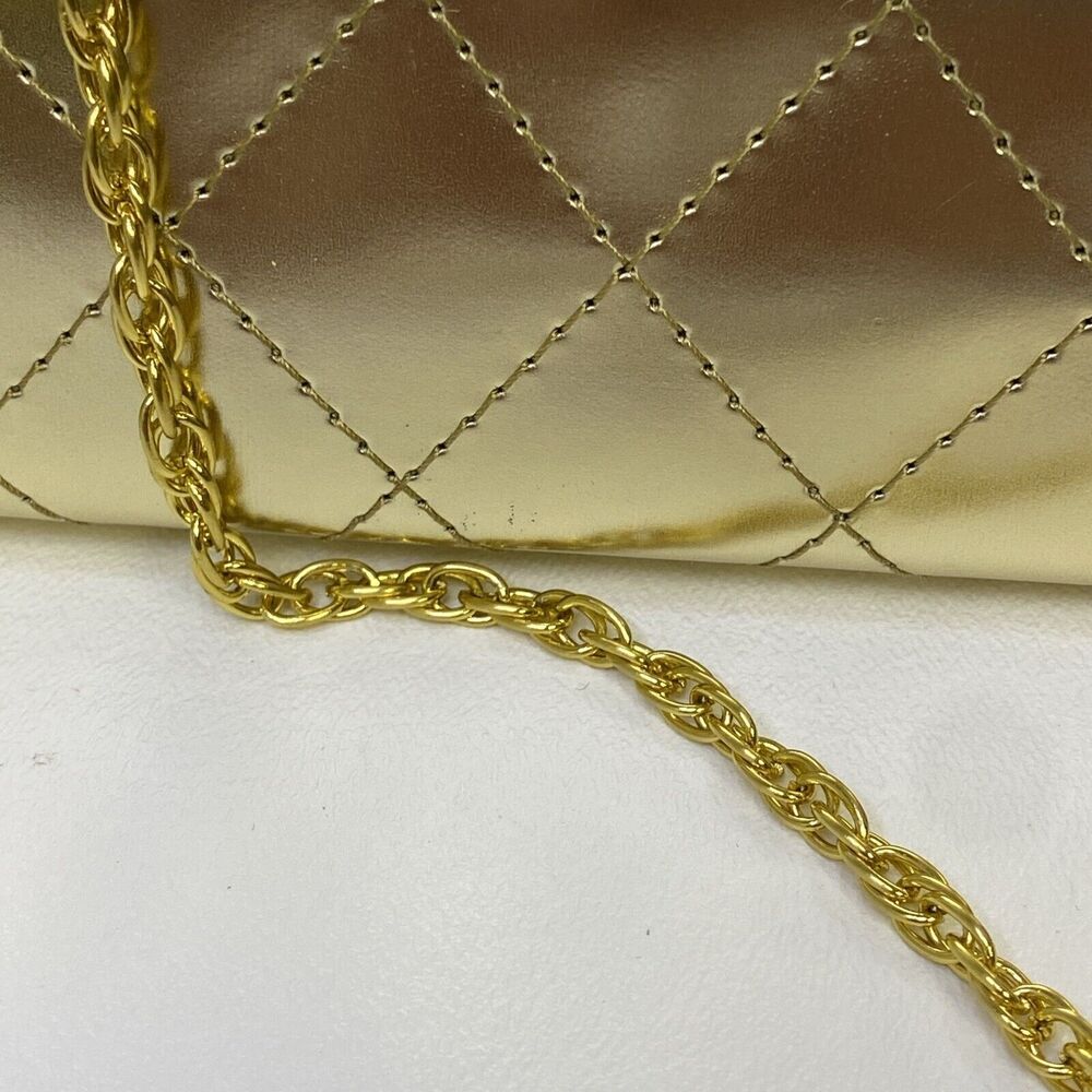 Sondra Roberts Clutch with Removal Chain Kiss Lock Closure Gold Metallic Quilted - Picture 3 of 10